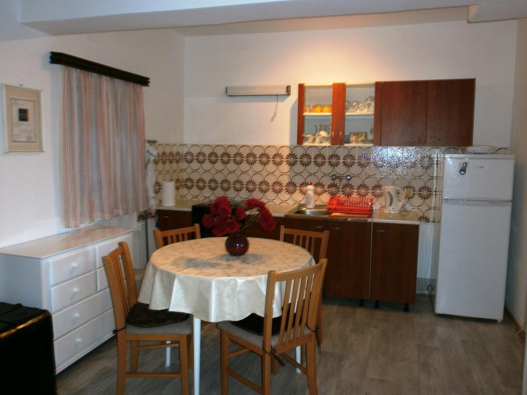 Apartments Ana Old Town Кавтат Екстериор снимка